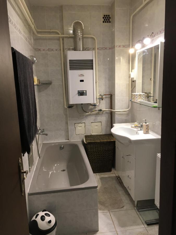 Orosz Apartmanhaz Дьюла Экстерьер фото
