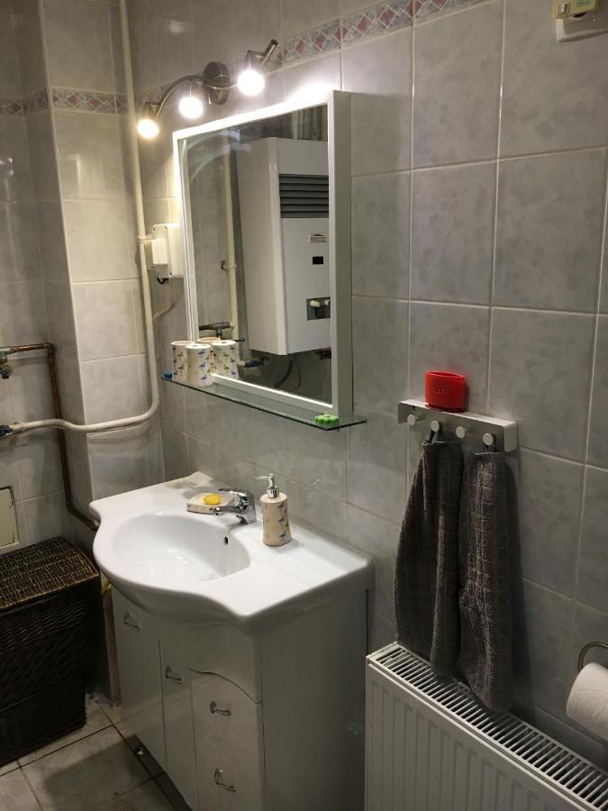 Orosz Apartmanhaz Дьюла Экстерьер фото